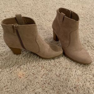 Heeled booties
